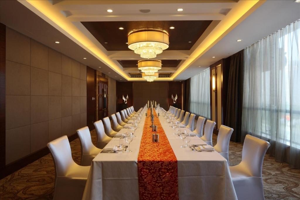 Sovereign Hotel ג'נג'יאנג מראה חיצוני תמונה